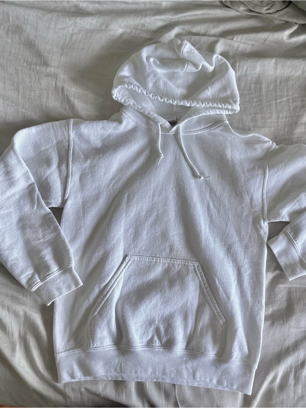 Gildan Men’s White Size S Hoodie